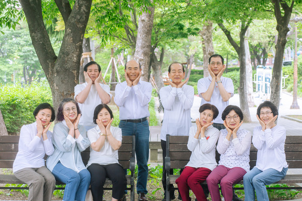 총 7회에 걸쳐 진행된 노년기 꿈과 희망을 디자인하는 실버드림이 성황리에 프로그램 일정을 소화했다.[김해시 제공]