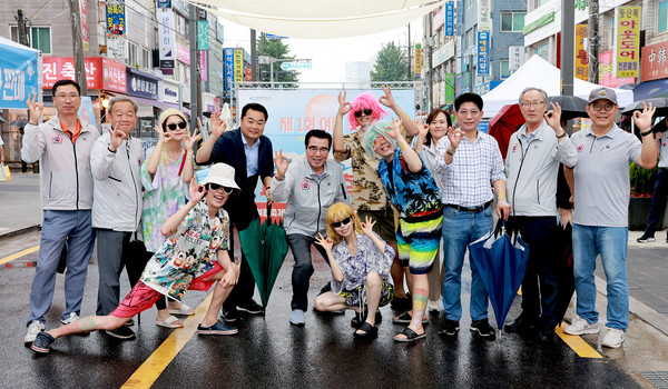보령시는 인천 서구 문화의 거리 여름축제에 참가해 보령머드 축제홍보활동을 펼쳤다. [보령시 제공]