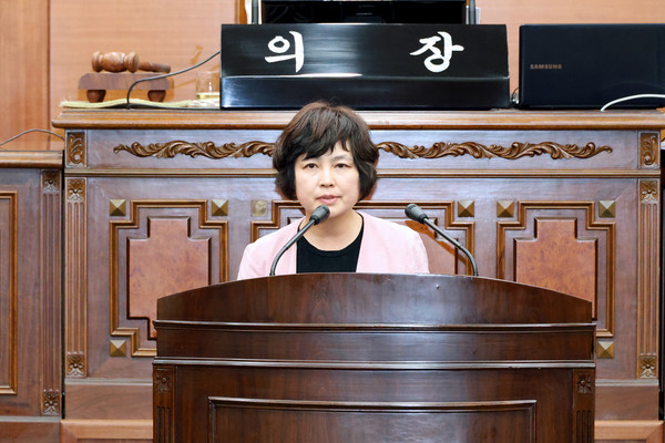 행정재무위원장으로 선출된 정유나 의원. [동작구의회 제공]
