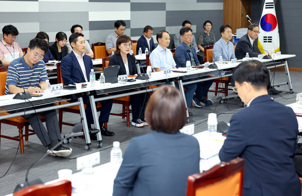 경북도 '2024 시군 투자유치 간담회' 진행 모습. [경북도 제공]