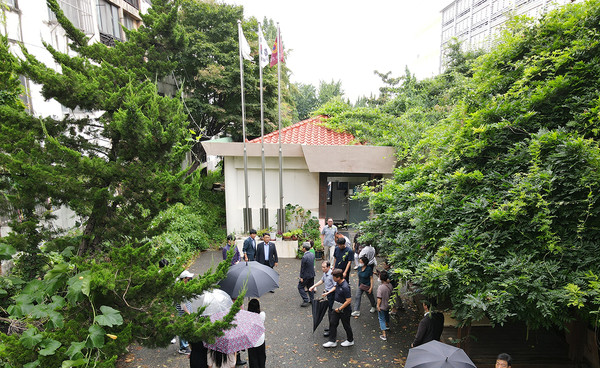 항운연안아파트 이주 사업 현장 방문. [인천시의회 제공]