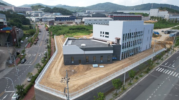 김해시 미래자동차 산업 생태계 조성에 앞장서고 있다. [김해시 제공]