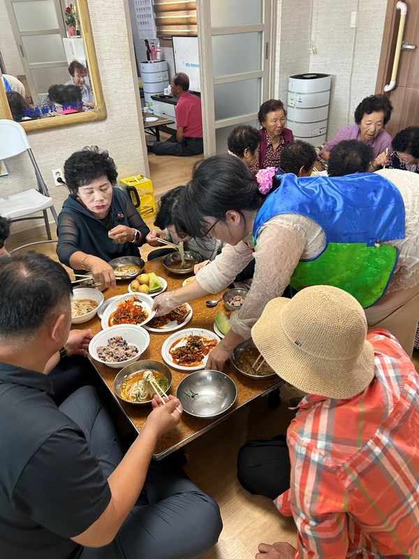 [영천스타사랑봉사단 제공]