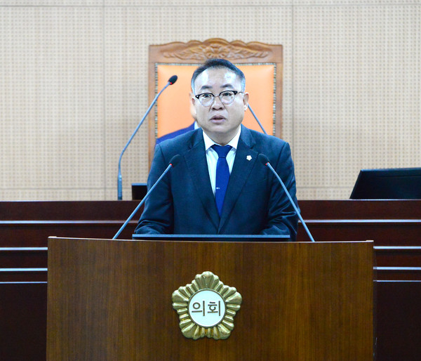 제299회 정례회 제1차 본회의에서 5분 자유발언을 하는 광주광역시 북구의회 김형수 의원 [광주 북구의회 제공]