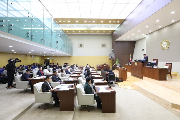 20일 관악구의회는  올해 마지막 회기인 제302회 제1차 정례회를 개회했다. [관악구의회 제공]